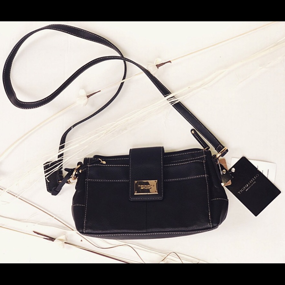 SOLD Black leather purse